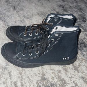 Custom Chuck Taylor Converse High Top sz 3